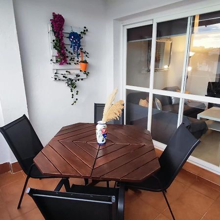 2Bdr Sunny Apartment With Pool And Private Parking In Benalmádena Extérieur photo