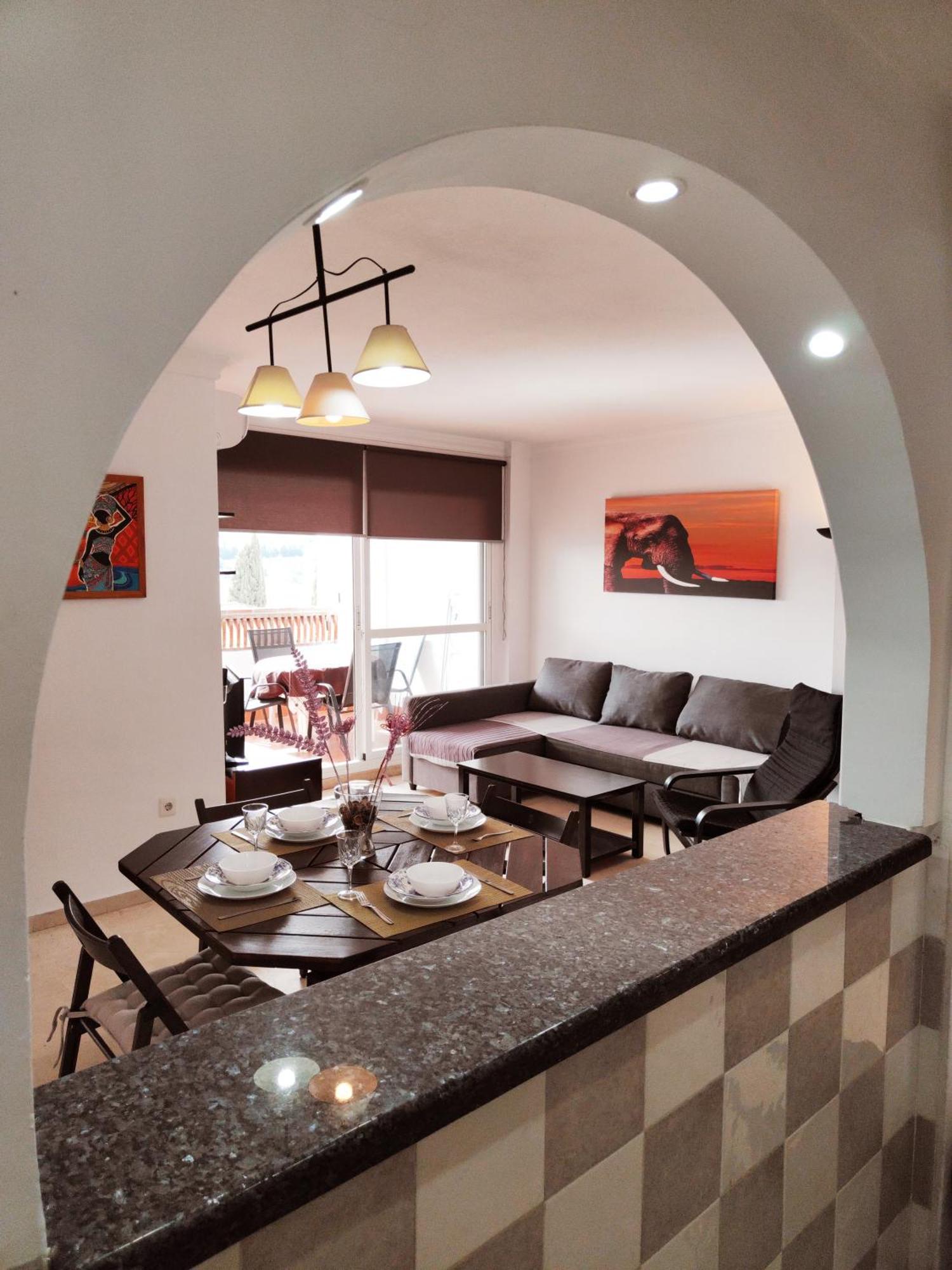 2Bdr Sunny Apartment With Pool And Private Parking In Benalmádena Extérieur photo