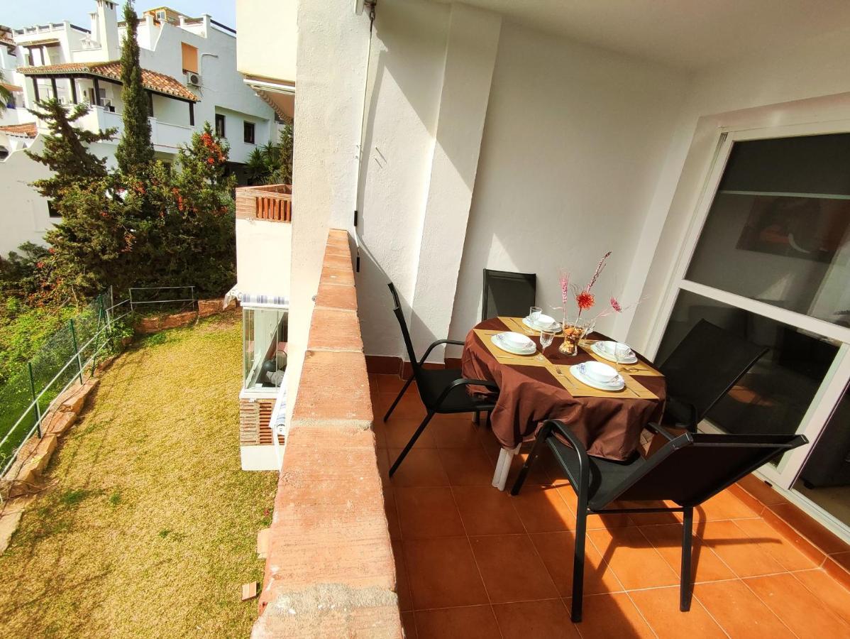 2Bdr Sunny Apartment With Pool And Private Parking In Benalmádena Extérieur photo