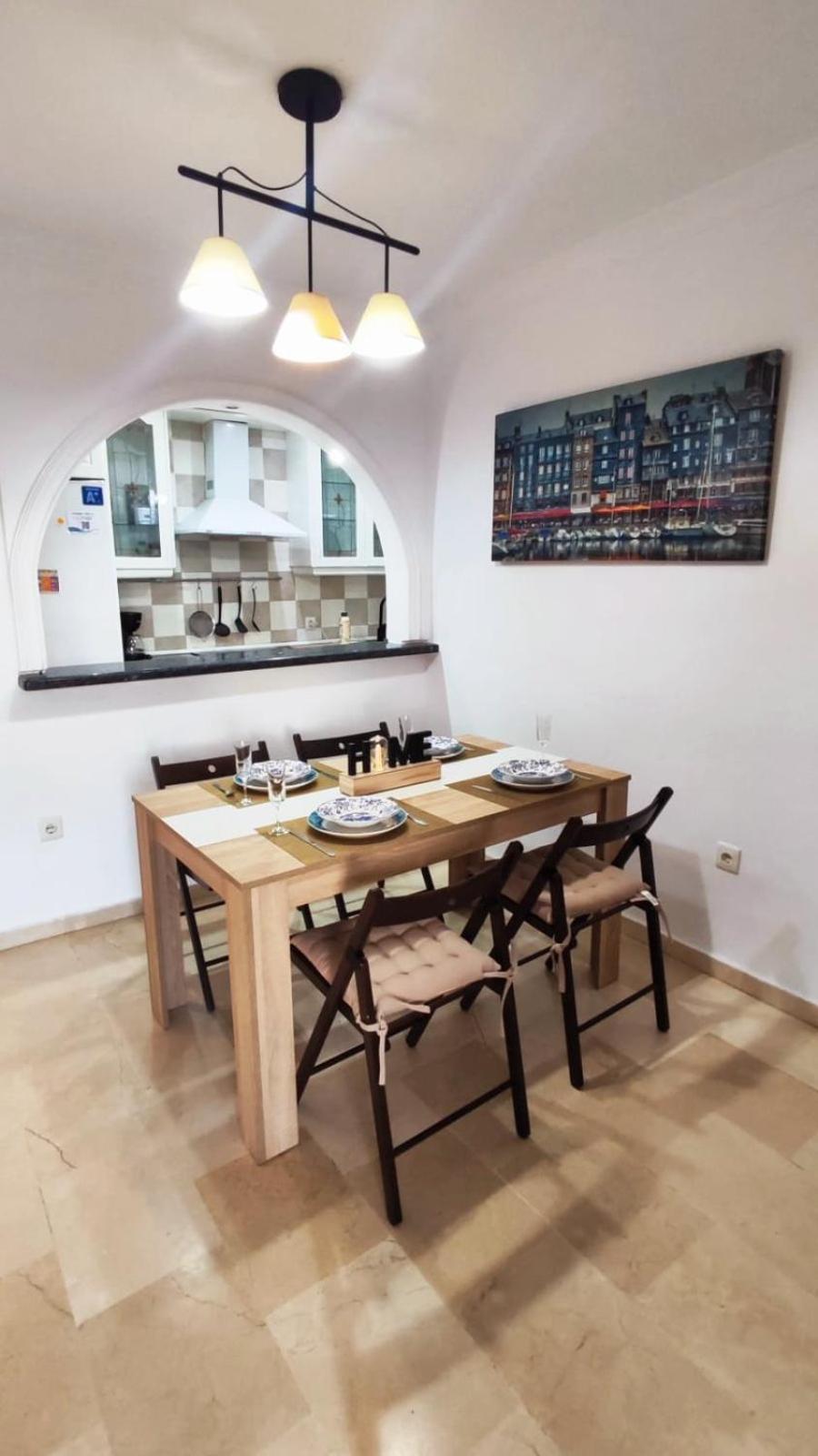2Bdr Sunny Apartment With Pool And Private Parking In Benalmádena Extérieur photo