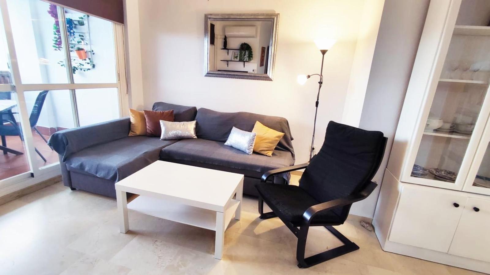 2Bdr Sunny Apartment With Pool And Private Parking In Benalmádena Extérieur photo